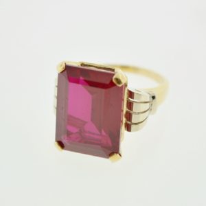 14KYW Ladies Solitaire Synthetic Ruby Ring