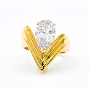 14K Yellow Gold Solitaire Pear-Shaped Cubic Zirconia with Chevron Design Ring